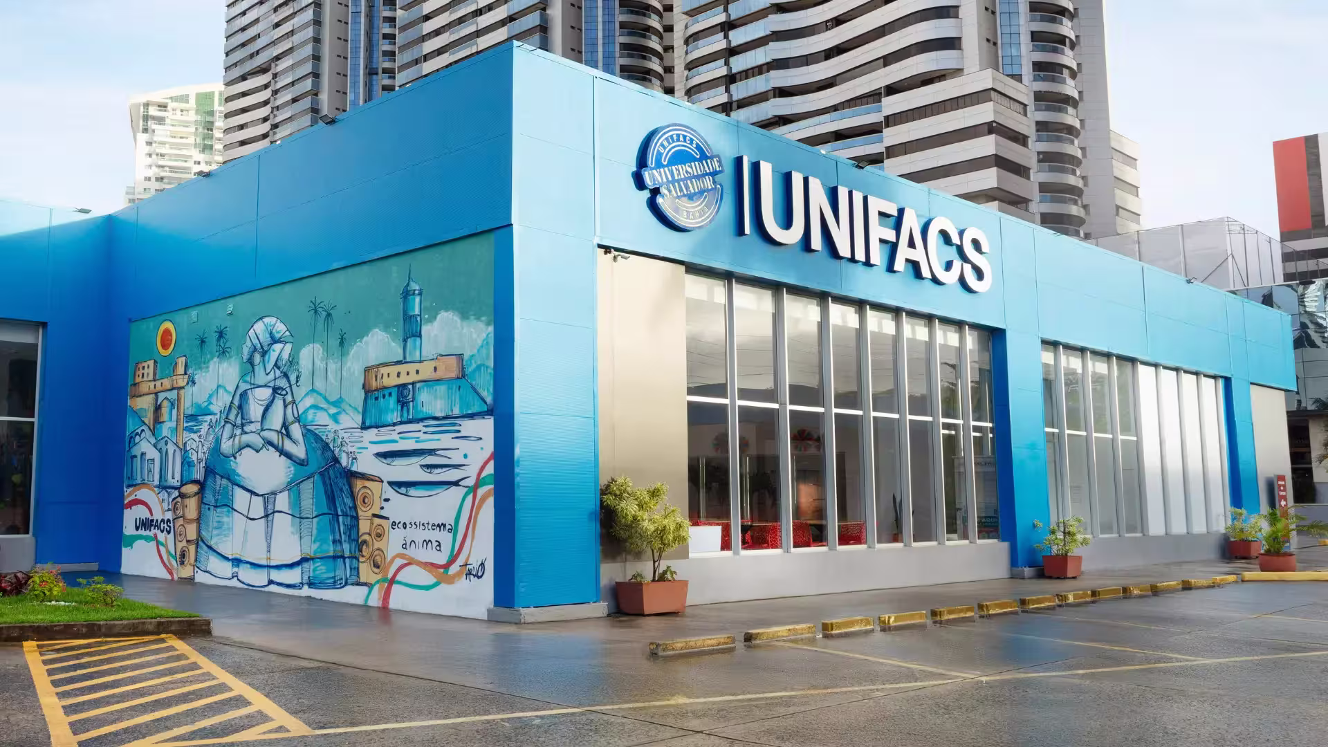 UNIFACS inaugura hub que conecta empresas e estudantes e impulsiona empreendedorismo e empregabilidade na Bahia