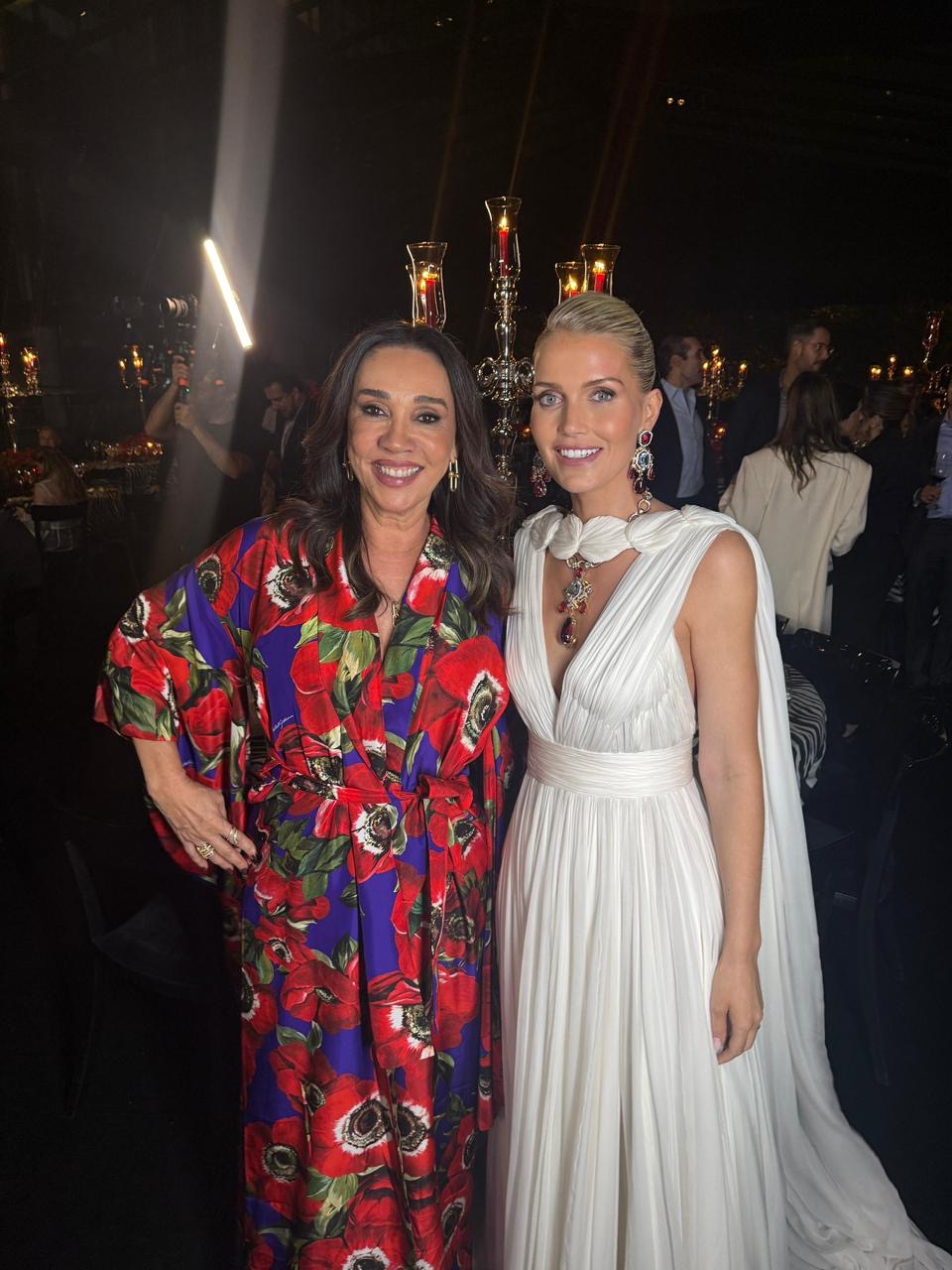 Lila Moraes prestigia jantar da Dolce & Gabanna em São Paulo
