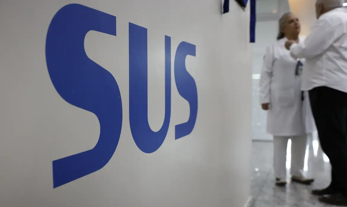 Governo amplia infraestrutura do SUS para enfrentar impactos do clima