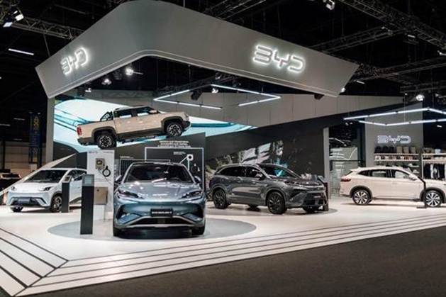 BYD registra recorde histórico de vendas no mês de estreia no Salão do Automóvel de SP