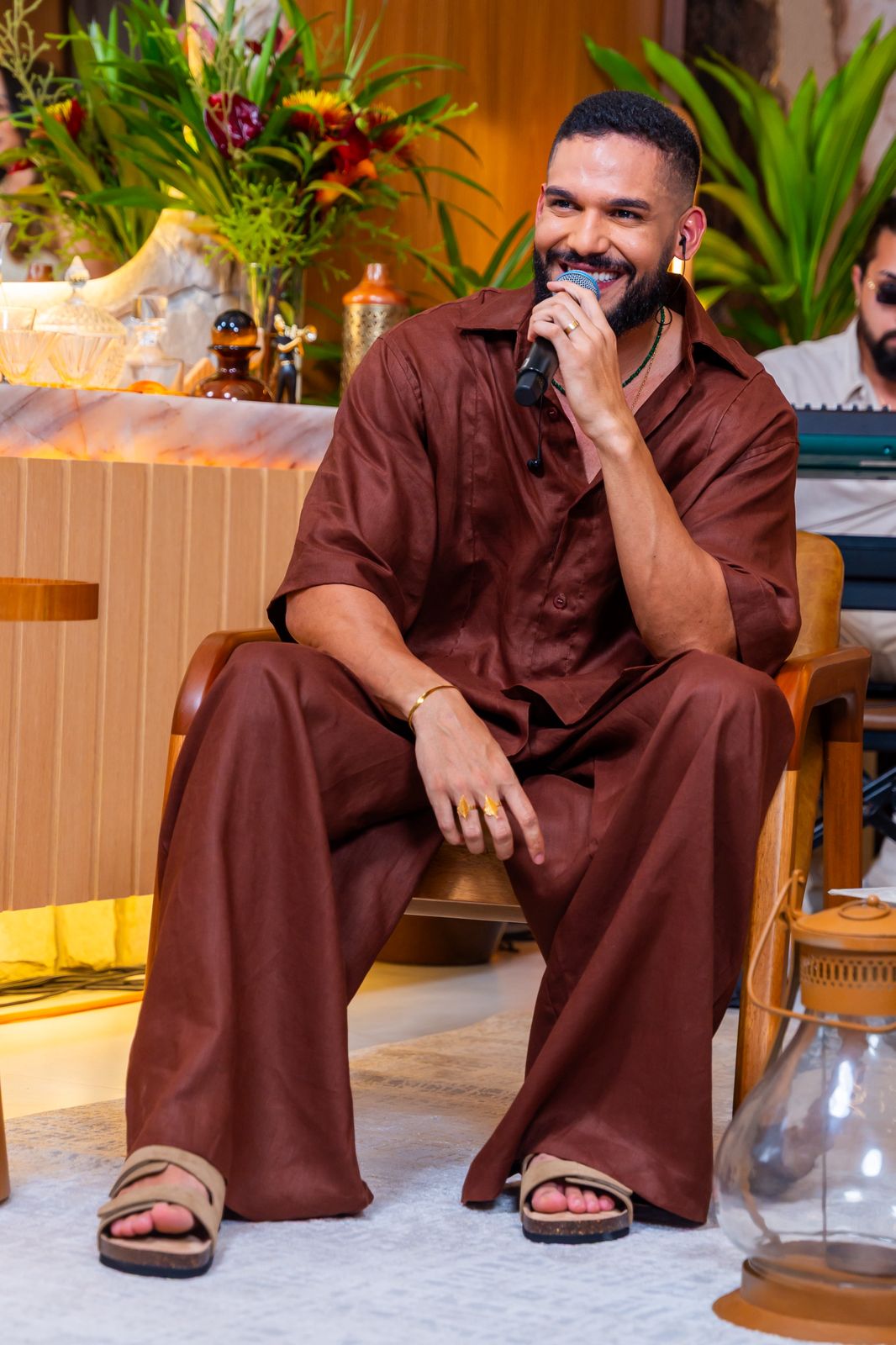 Brenno Casagrande apresenta primeira parte do EP Na Sala do Casa com canções autorais e afetivas