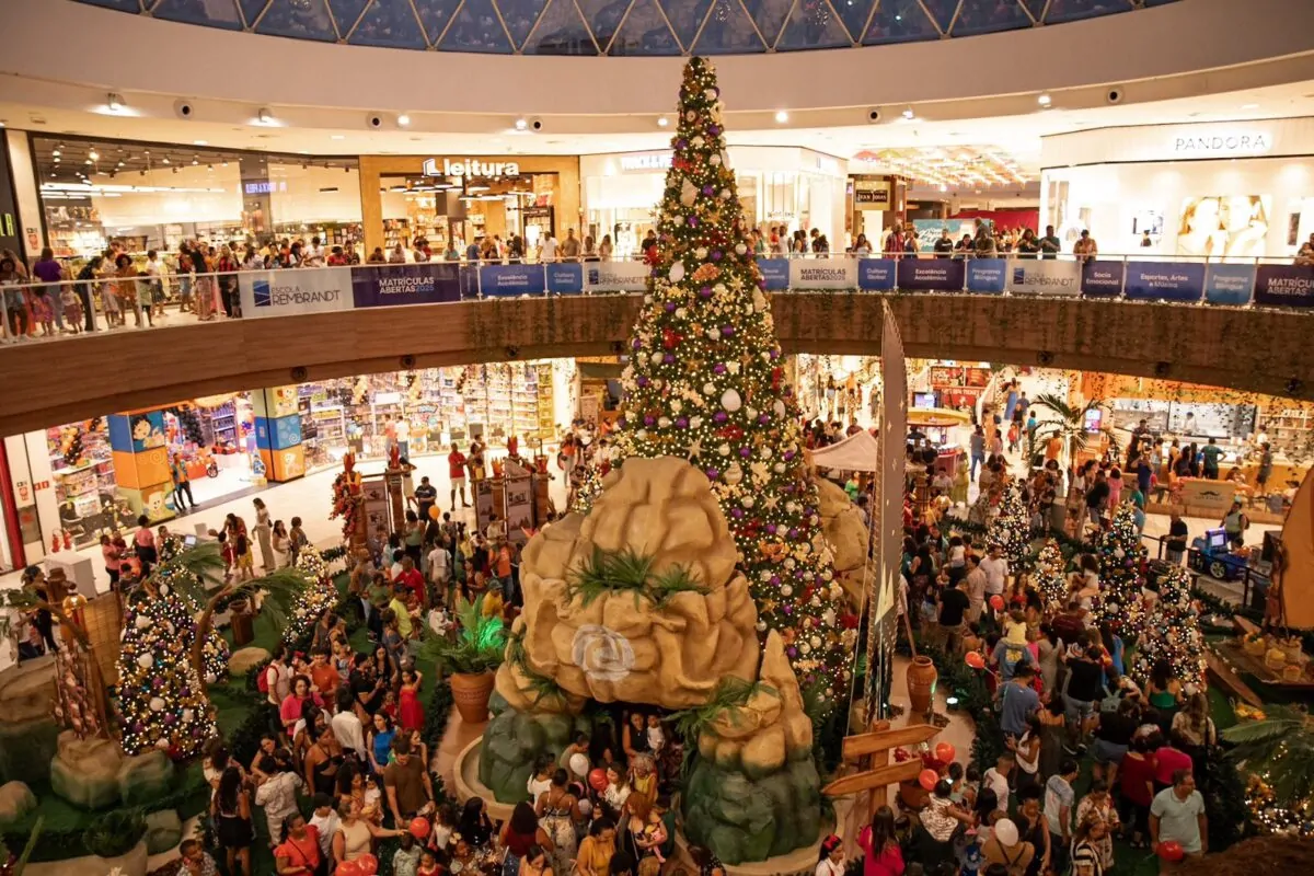 Shoppings de Salvador ampliam horários para compras de Natal e fim de ano