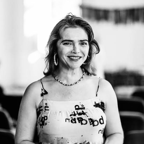 Atriz Titina Medeiros morre aos 48 anos após lutar contra câncer