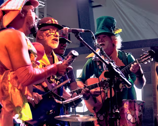Paroano Sai Milhó celebra o Senhor do Bonfim em show especial no Rio Vermelho