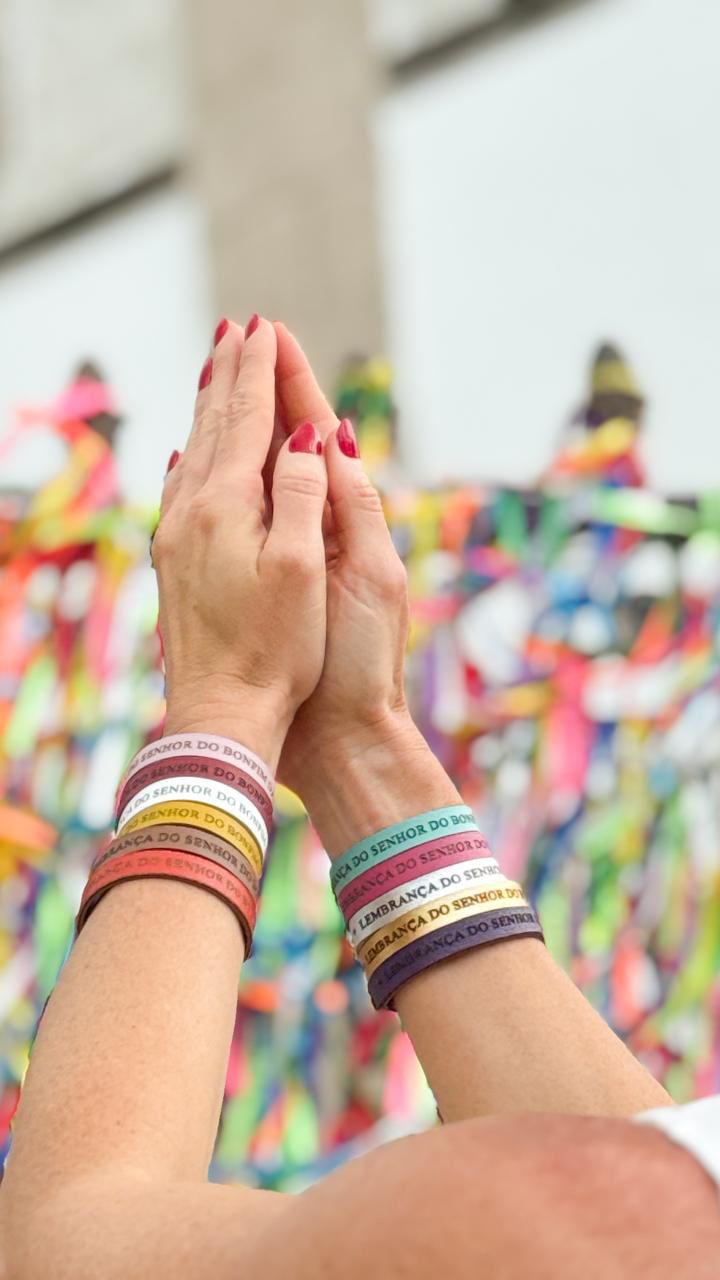 Pulseira Amuleto do Ateliê 2 celebra tradição baiana na temporada da Lavagem do Bonfim