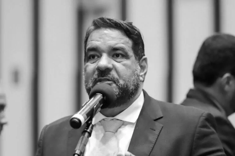 Morre, aos 58 anos, o deputado federal Alan Sanches