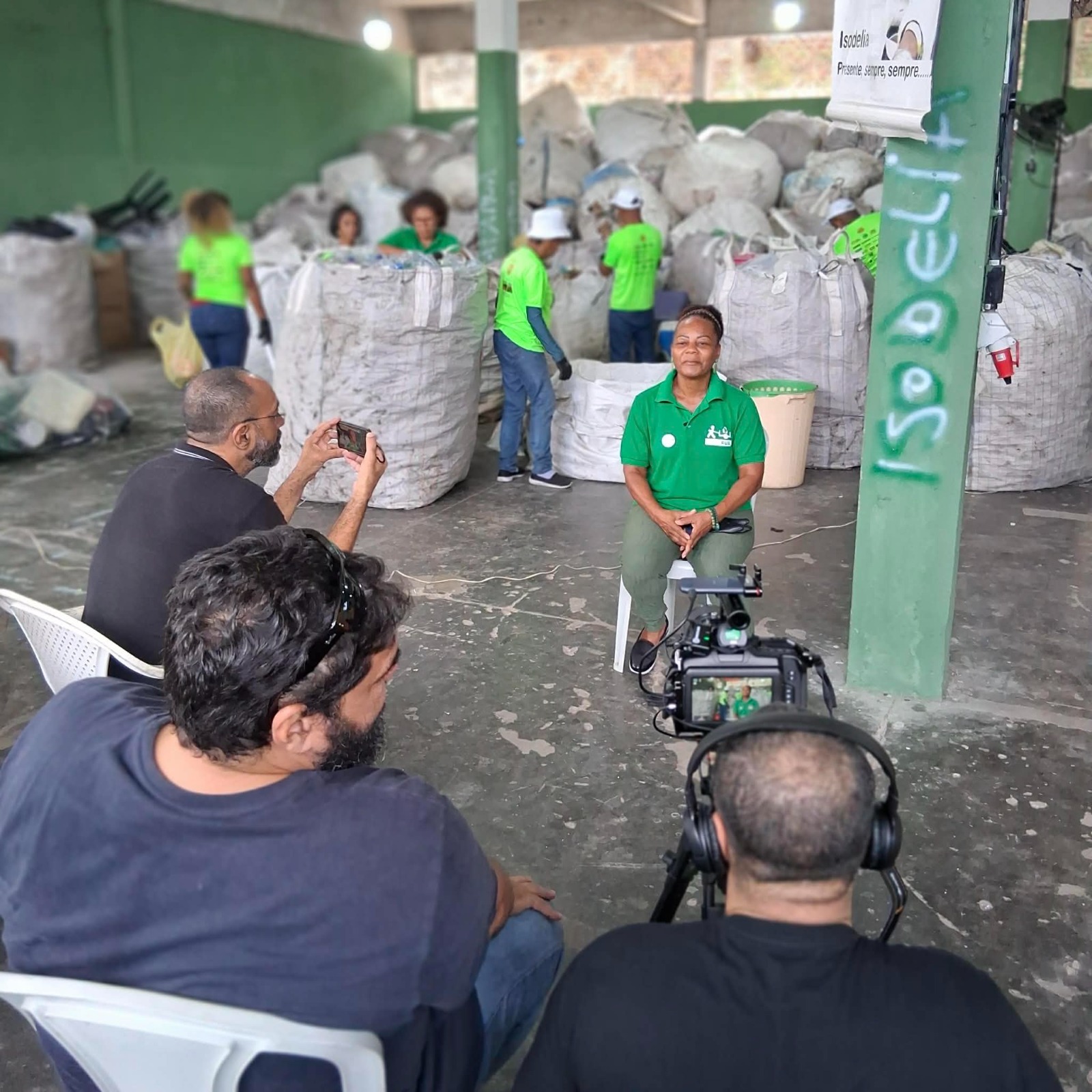 Catadores de Sonhos: documentário dá visibilidade aos trabalhadores que sustentam o Carnaval de Salvador