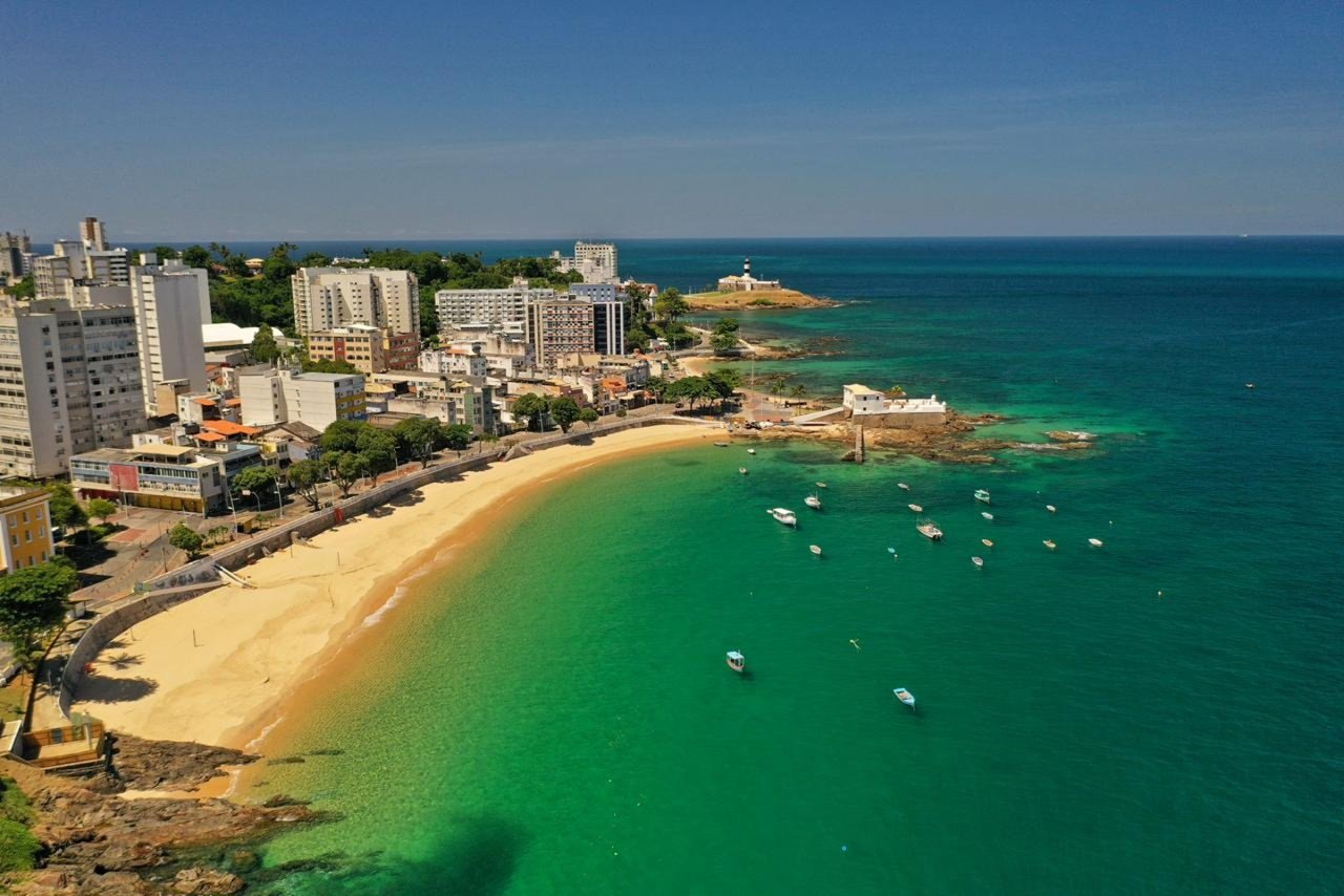 Entre as melhores do Brasil, Porto da Barra brilha em ranking da National Geographic