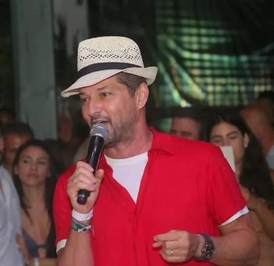 Marcelo Serrado leva roda de samba ao Hidden Casa Verão em Salvador