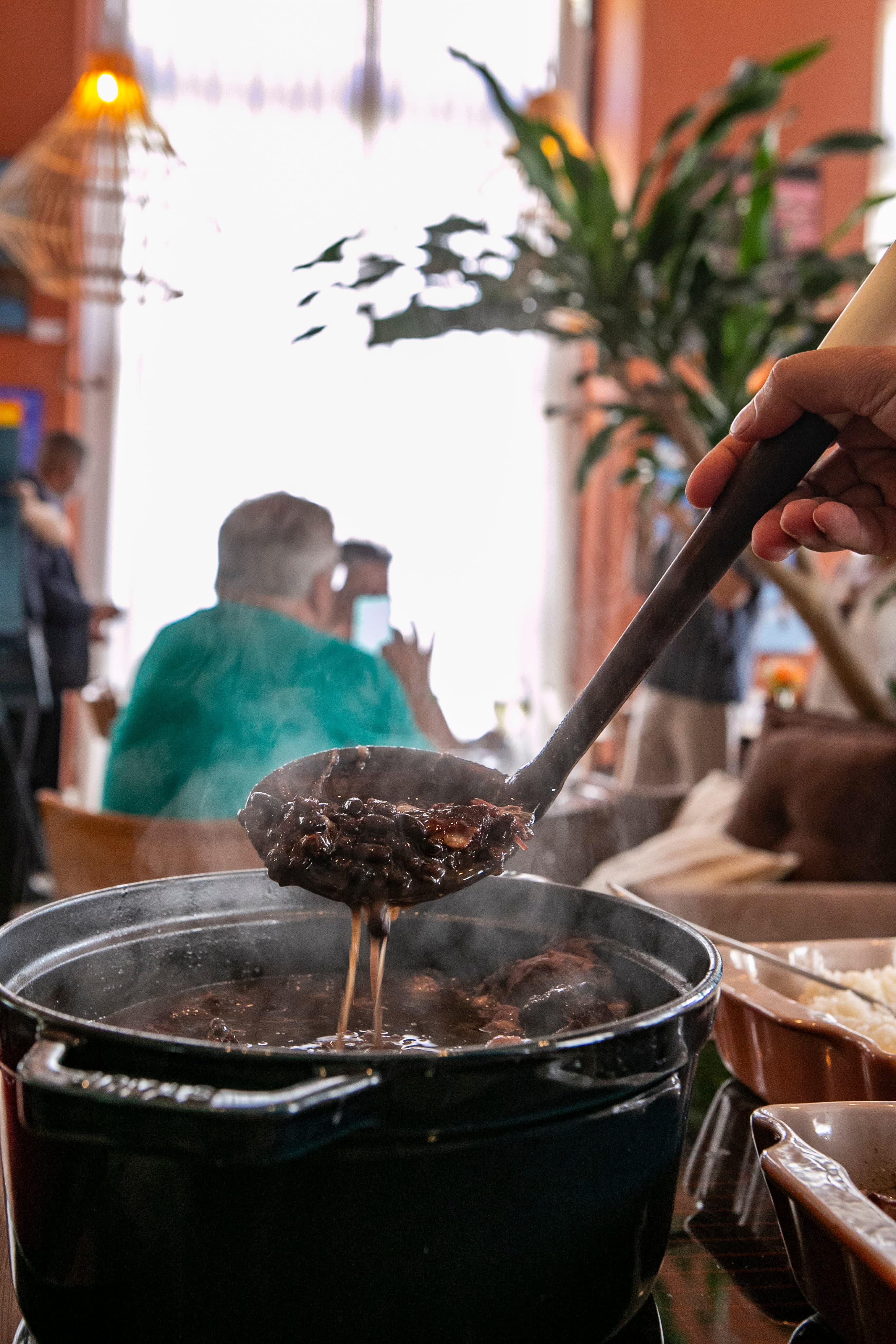Casaria lança feijoada com samba aos sábados no Palacete Tirachapéu