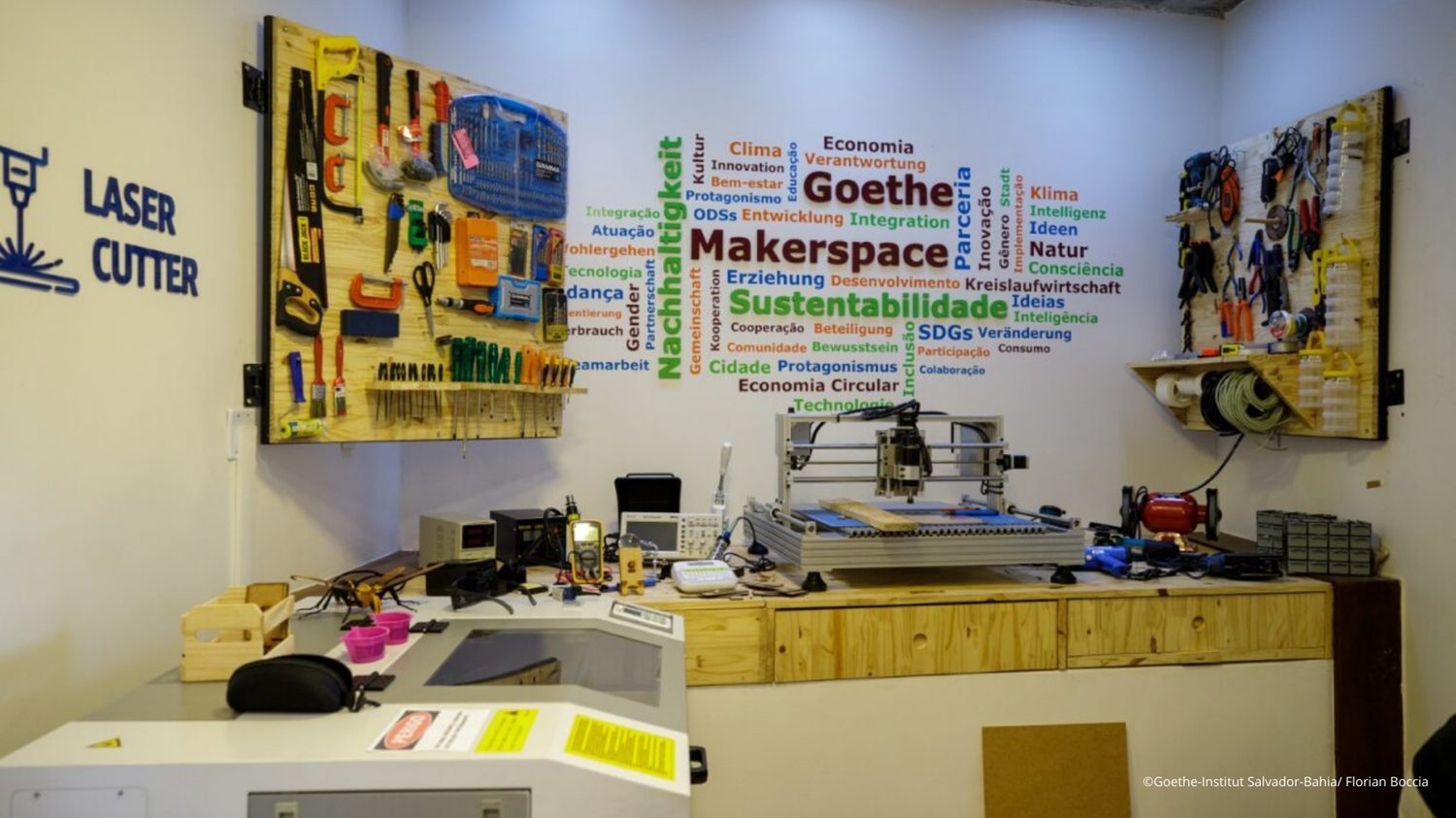 ‘Makerfolia’ une carnaval, tecnologia e criatividade no KreativLab do Goethe-Institut Salvador