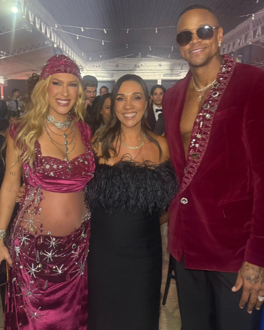 Lila Moraes participa como madrinha em mais uma edição da Noite da Aclamação