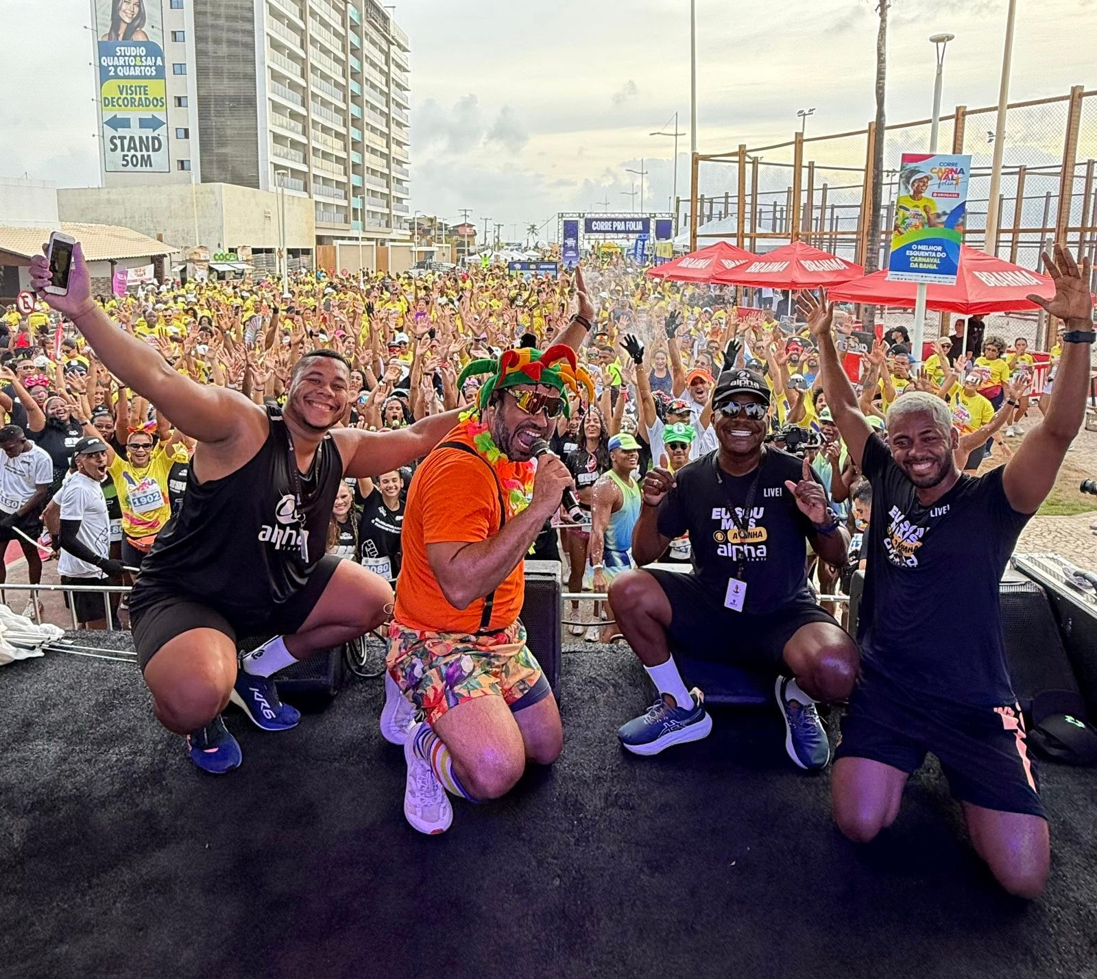 Aulas de dança viram tendência no pré-Carnaval e contribuem para o condicionamento físico dos foliões
