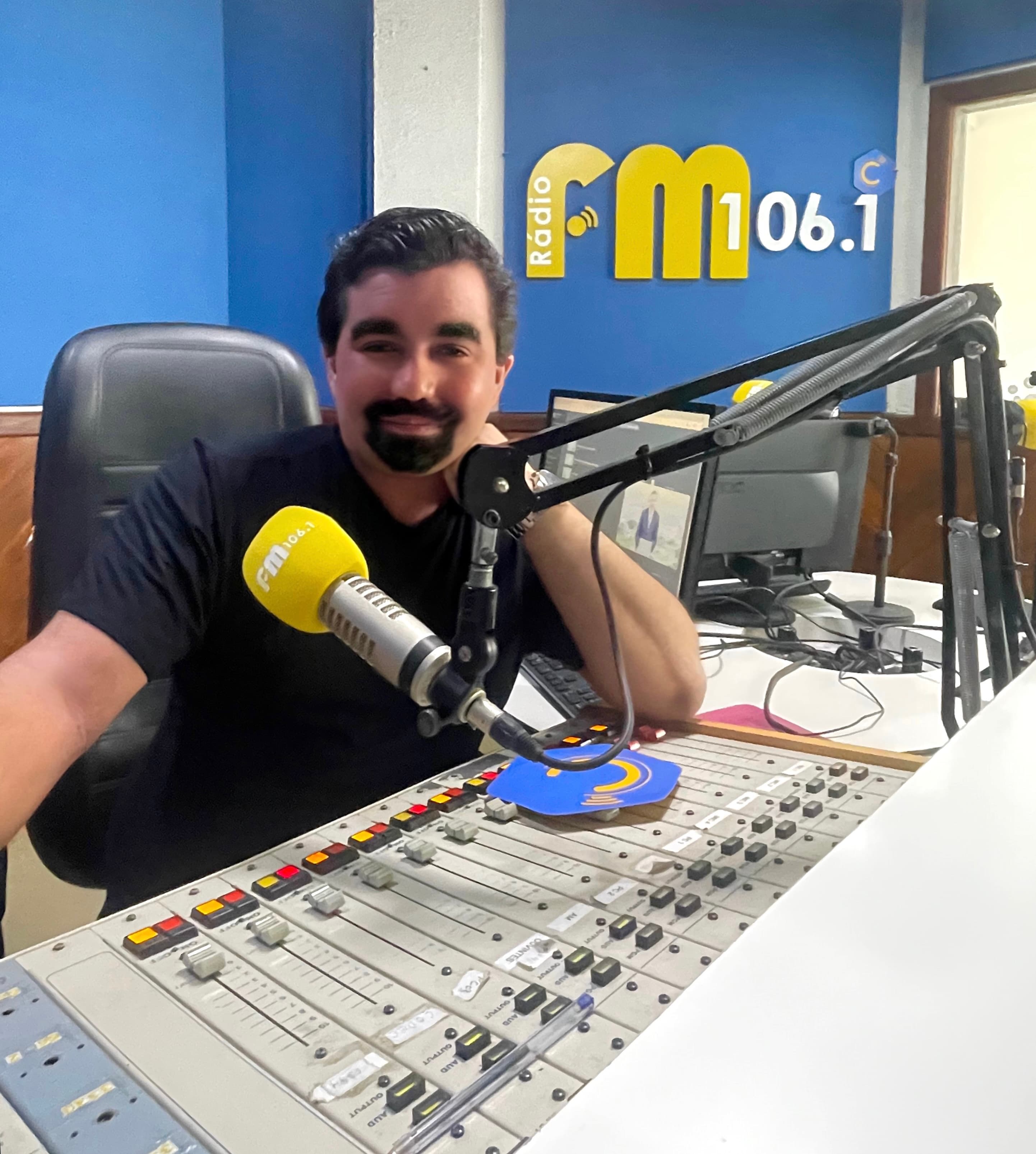 Com Carla Araujo e Matheus Pastori, Expresso do Dia completa um mês no ar como principal jornal da Cardeal FM