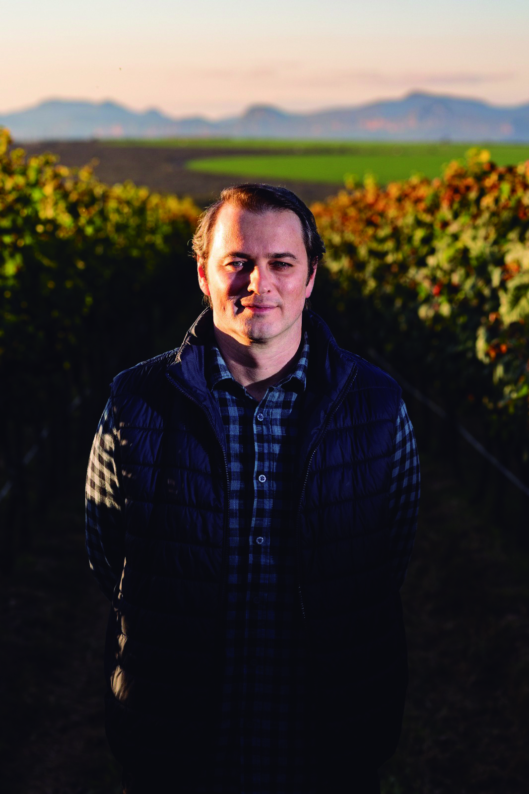 Fabiano Borré consolida a Chapada Diamantina como nova fronteira do vinho premium brasileiro na nova edição da Revista Let's Go Bahia