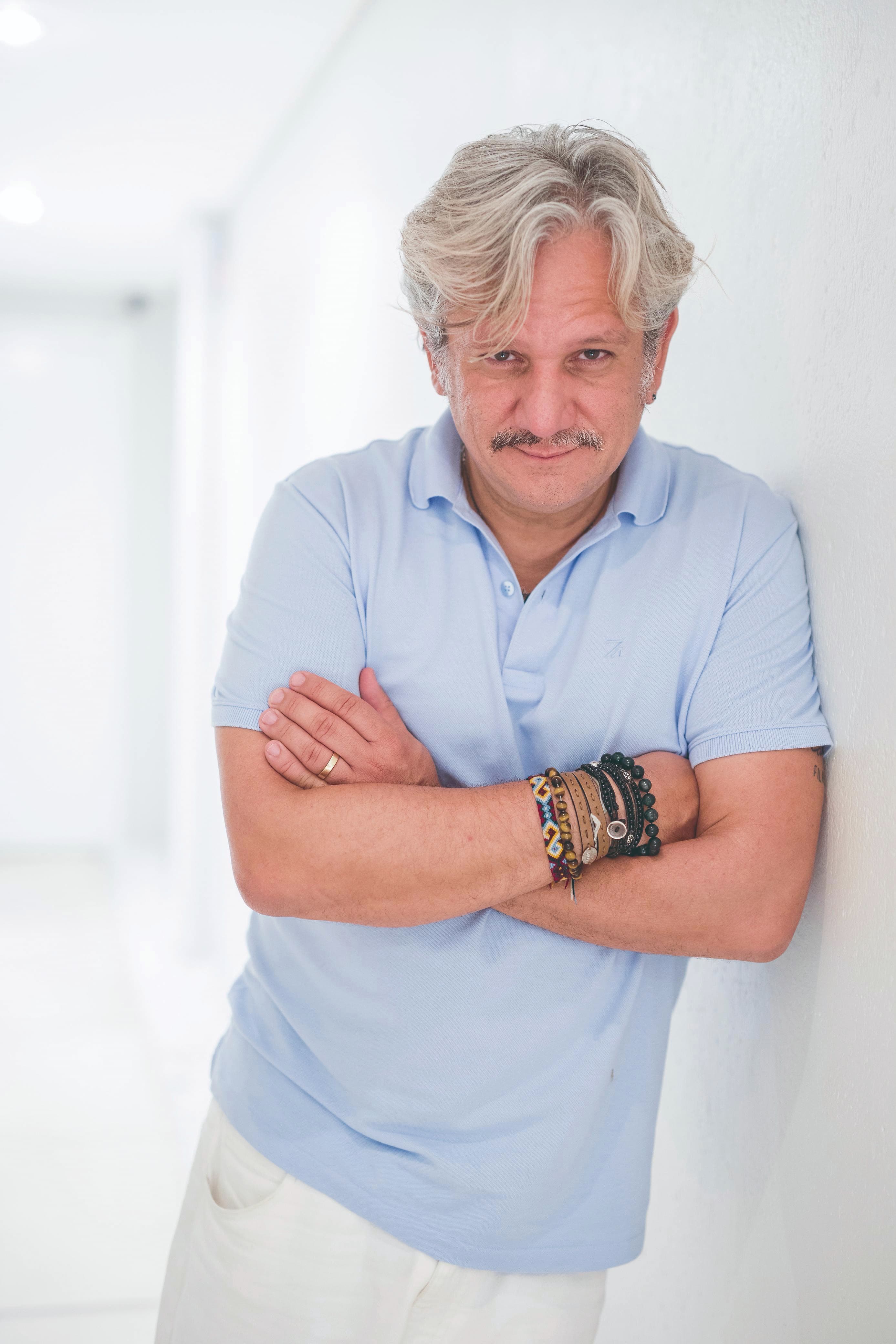 Na coluna Garimpando, Marcelo Sampaio celebra os amigos como grande presente da vida