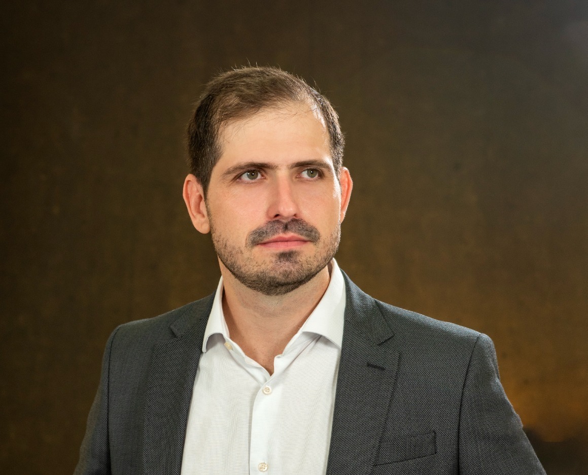 Ruy Andrade participa de obra jurídica de referência sobre cláusulas contratuais