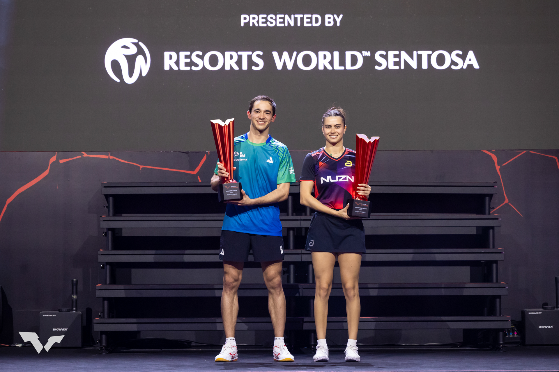 WTT Grand Smash Singapore: Hugo Calderano e Bruna Takahashi conquistam título inédito para o Brasil