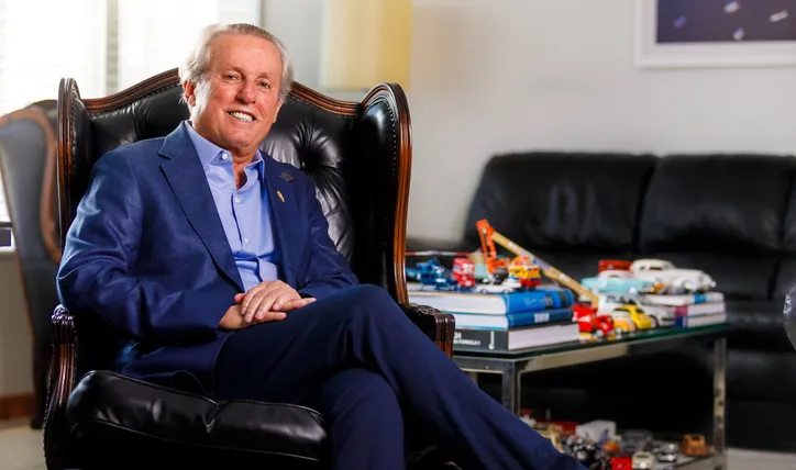 Câmara de Salvador homenageia empresário Luiz Mendonça Filho com Medalha Visconde de Cairu e Título de Cidadão