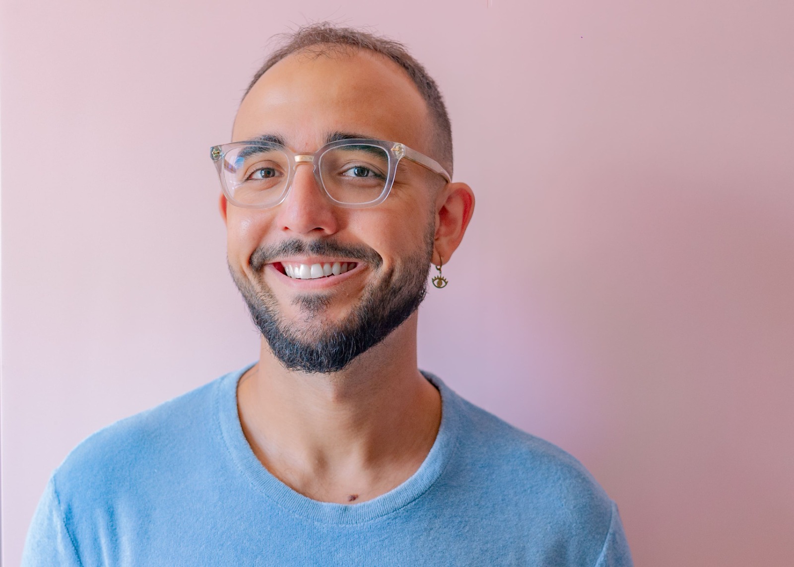 Escritores Raphael Montes e Elayne Baeta participam da programação da Bienal do Livro Bahia