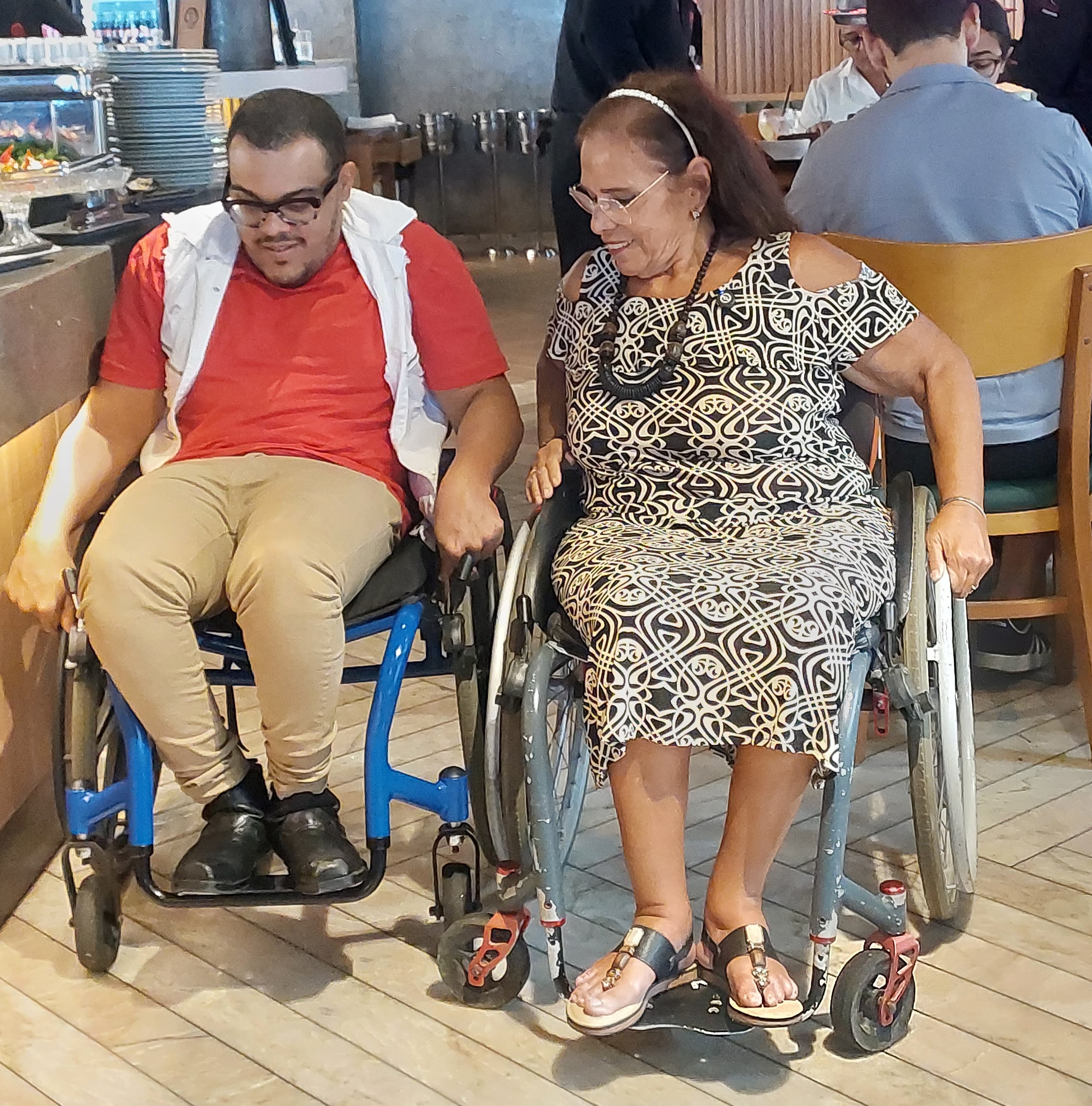 JP Steakhouse anuncia a chegada de seu elevador PcD