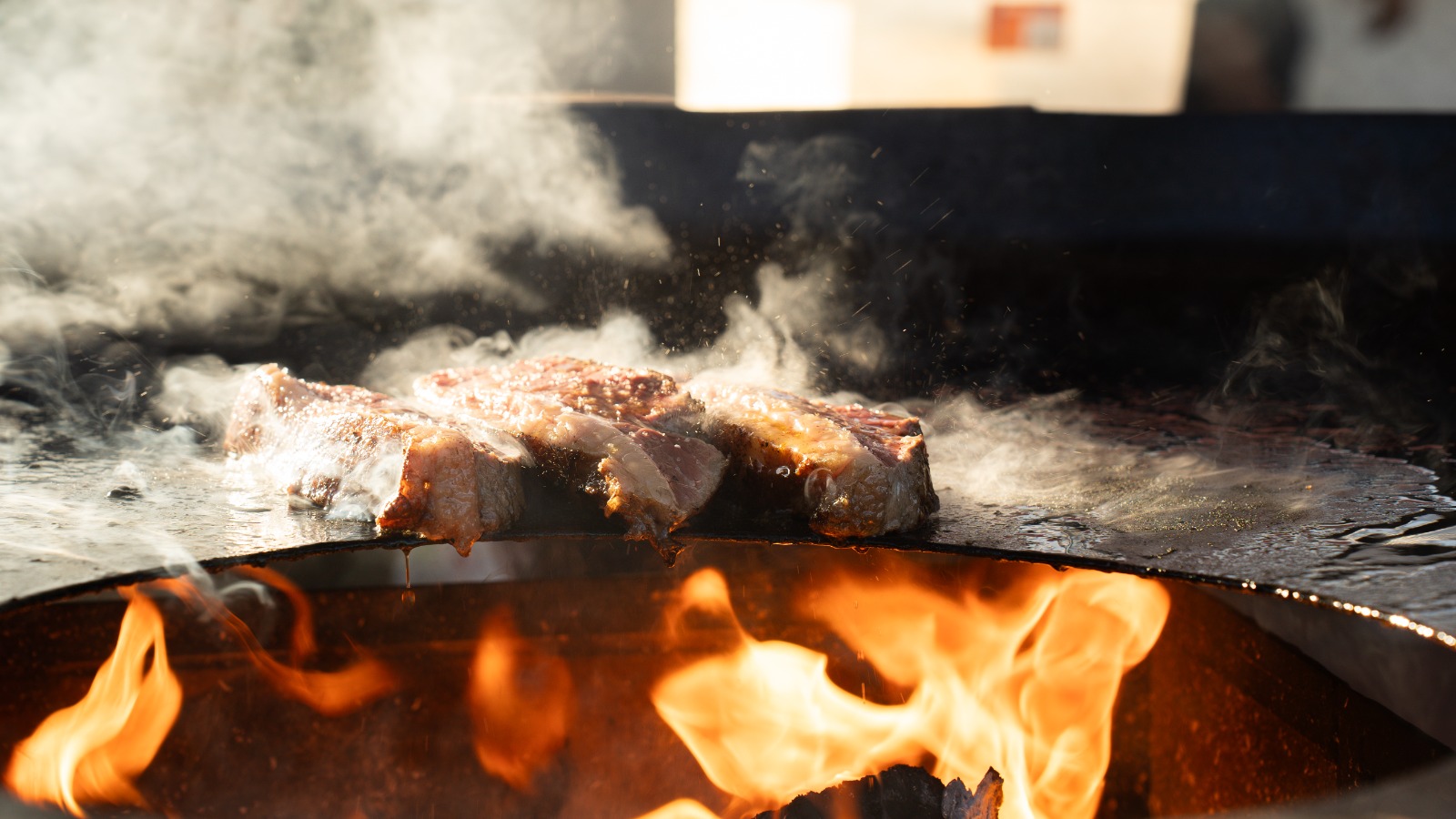 Clube do Fogo movimenta Salvador Norte Shopping com churrasco e shows neste fim de semana