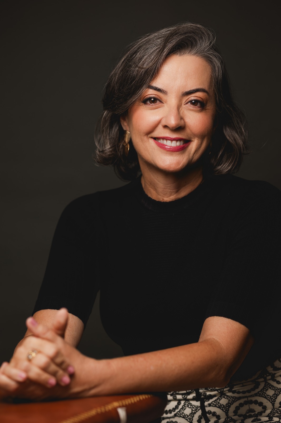 “Sob as Estrelas”: escritora baiana lança obra em evento gratuito em Salvador