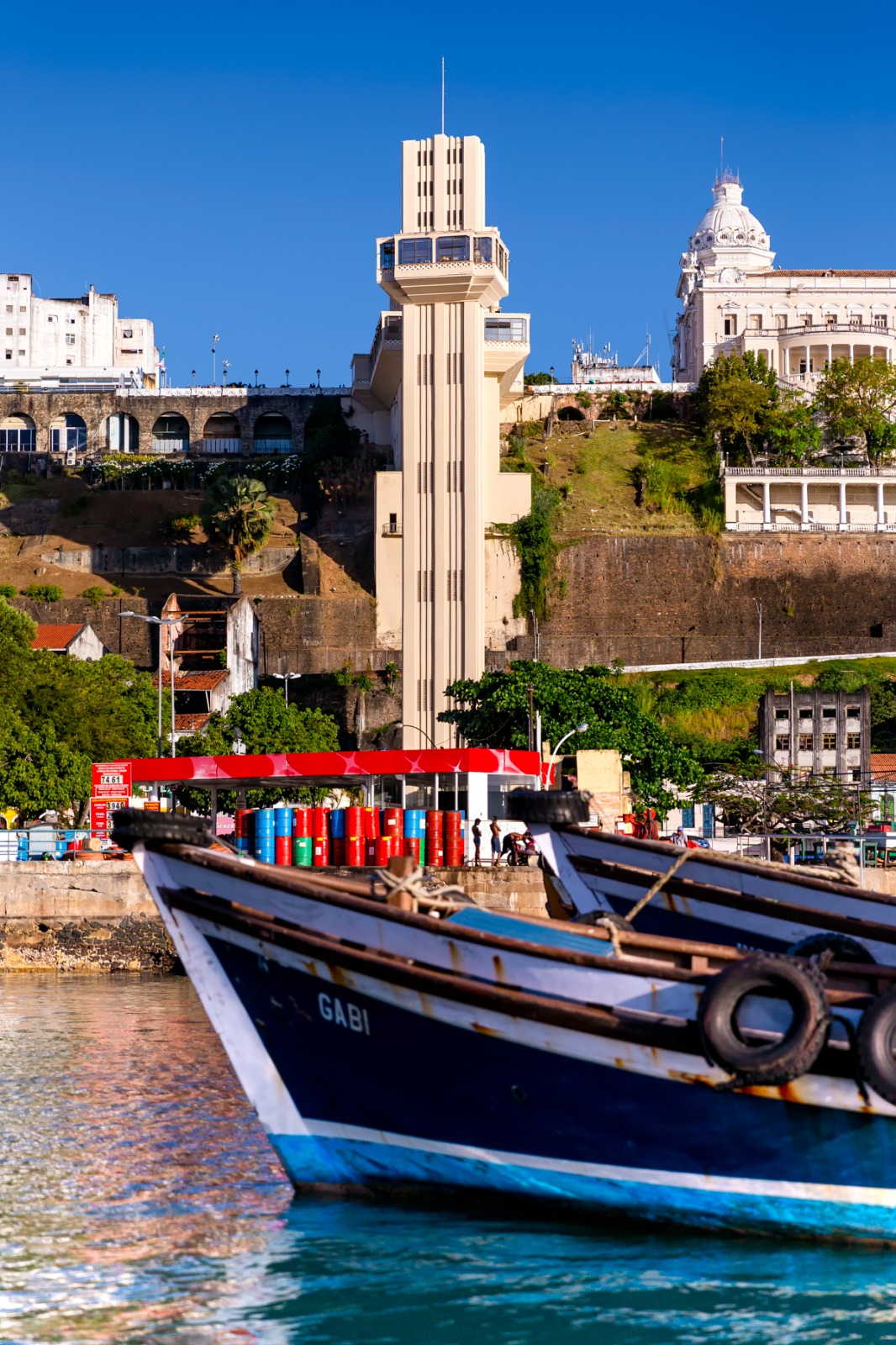 Elevador Lacerda simboliza história, mobilidade e paisagem nos 477 anos de Salvador