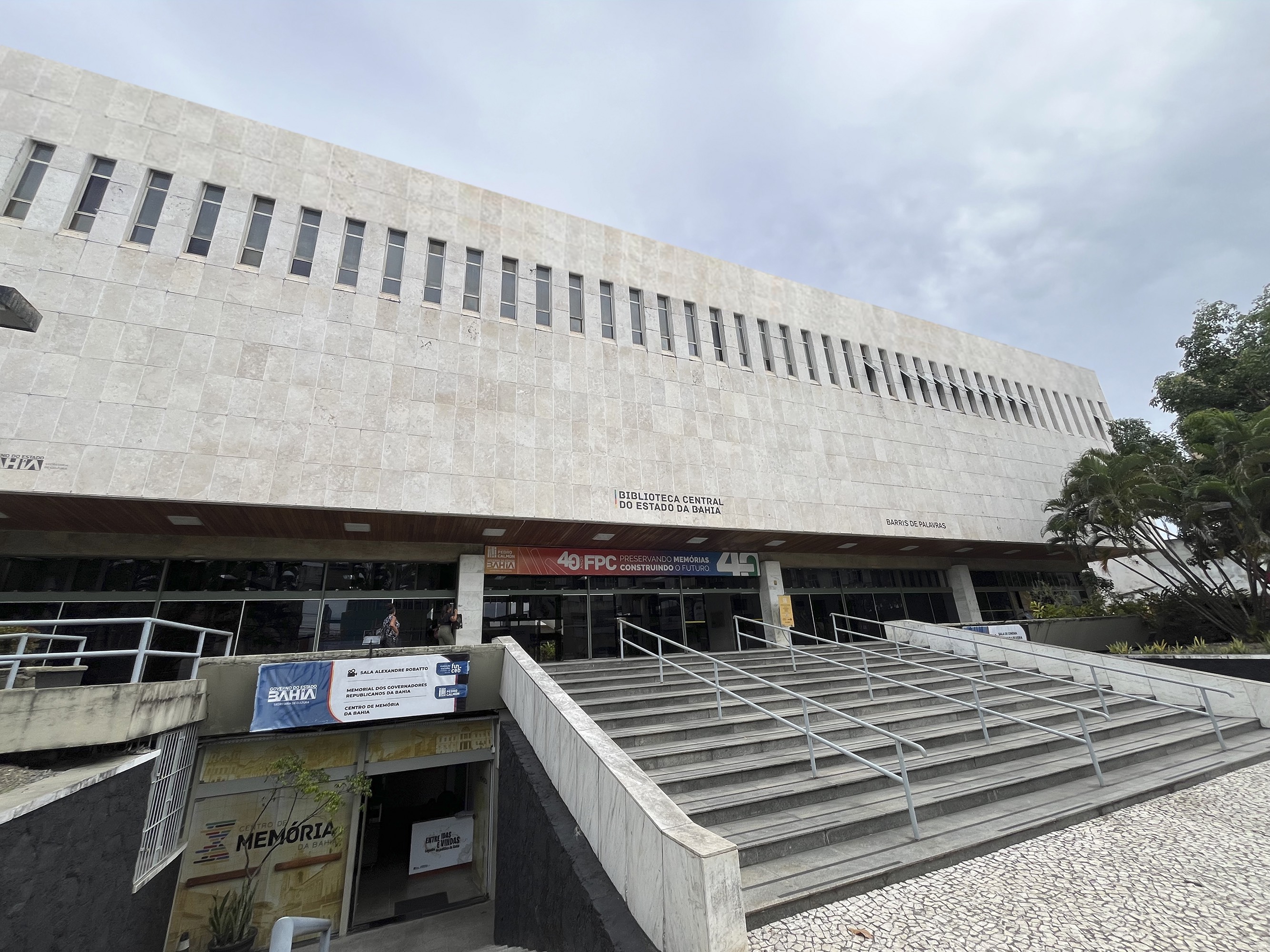 Biblioteca Central celebra Dia do Jornalista com evento gratuito no dia 9 de abril