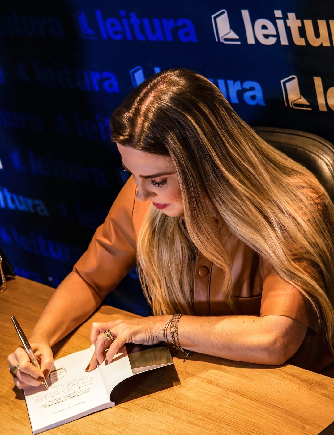 Médica baiana lança o livro pautado no bem-estar e qualidade de vida