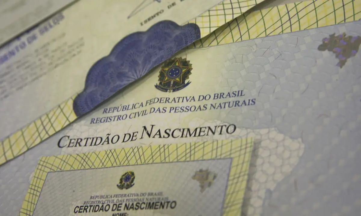 Salvador recebe mutirão de emissão de certidões de nascimento e casamento