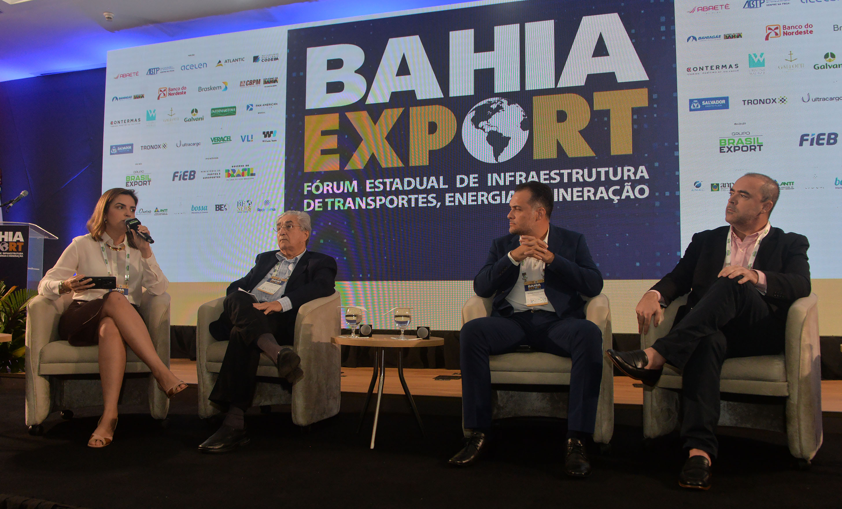 Debate aponta Salvador como futuro polo logístico internacional