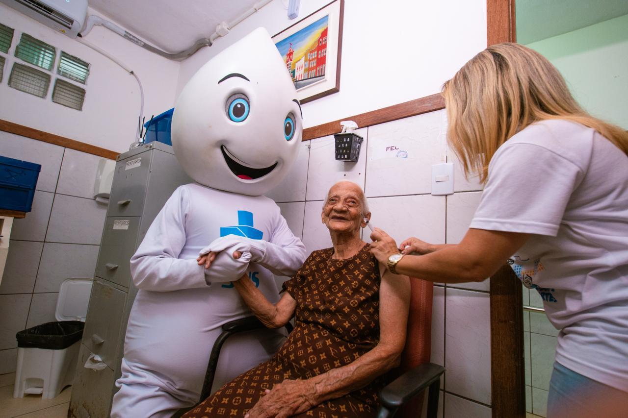 ​Vacinação contra a gripe segue ativa em Salvador e reforça chamada aos grupos prioritários