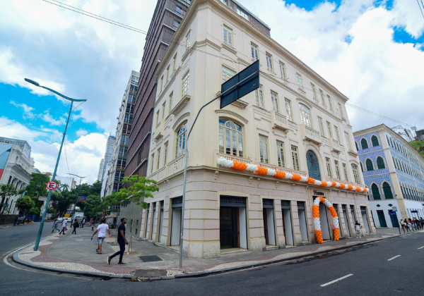 Casa das Histórias de Salvador e Galeria Mercado promovem encontro gratuito sobre bastidores do jornalismo cultural