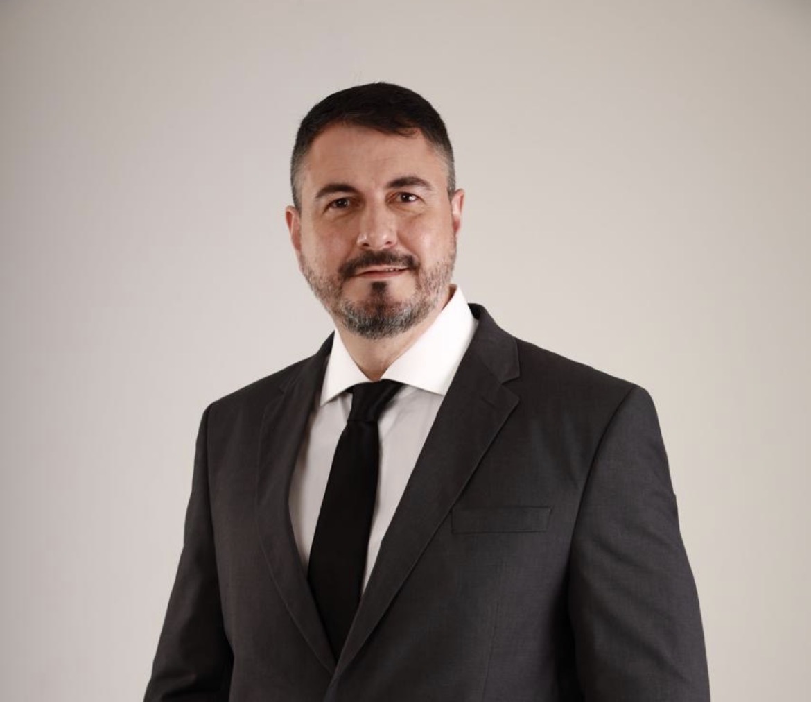 Carlos Tourinho celebra 51 anos com trajetória consolidada no Direito