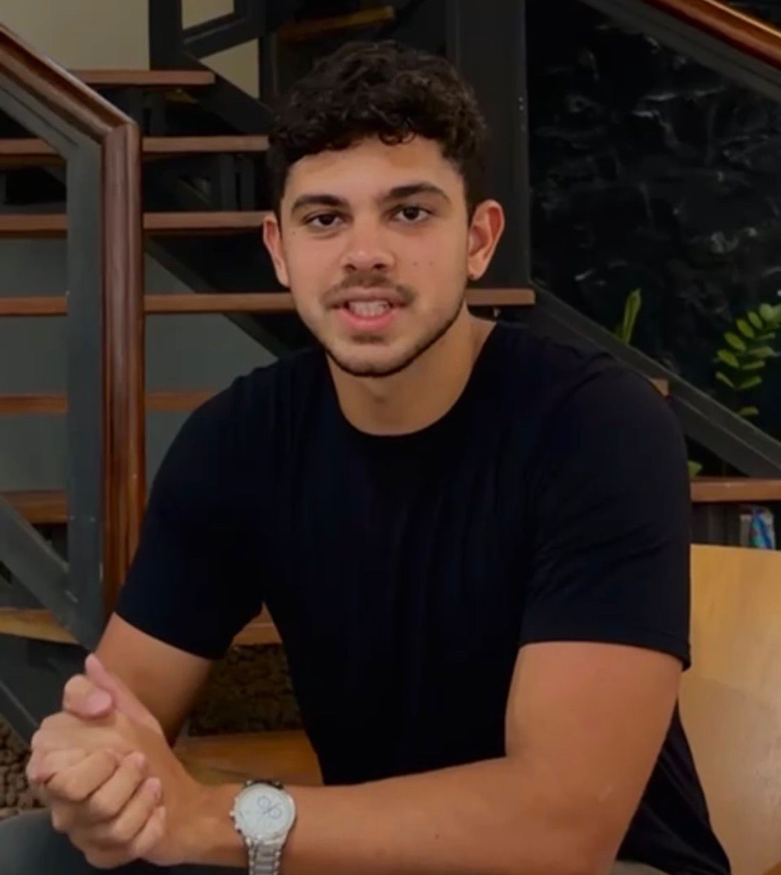 Jovem pintor baiano estreia exposição individual em Salvador aos 18 anos