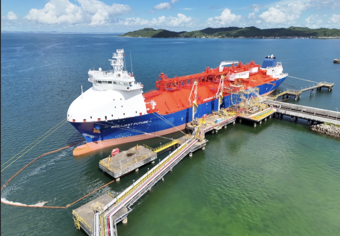 Novo navio da Braskem chega à Bahia com carga de etano