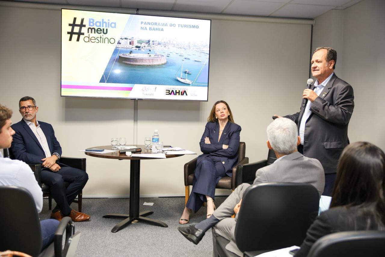 ACB cria Câmara de Urbanismo e apresenta edital de venda do antigo prédio da Embasa em Salvador