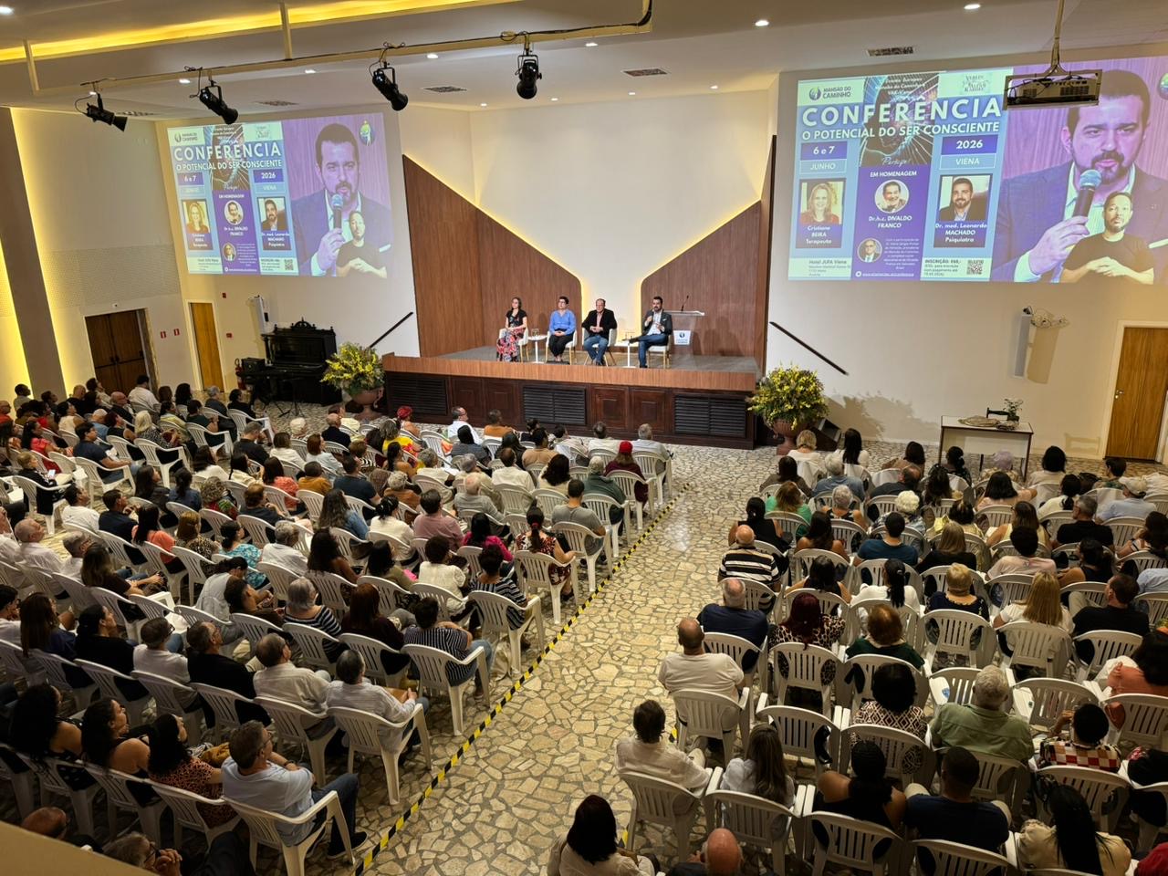 Mansão do Caminho homenageia legado de Divaldo Franco em noite especial em Salvador