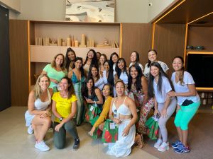 Entre Taças & Presença: arte e mindfulness se unem em experiência de bem-estar consciente em Salvador