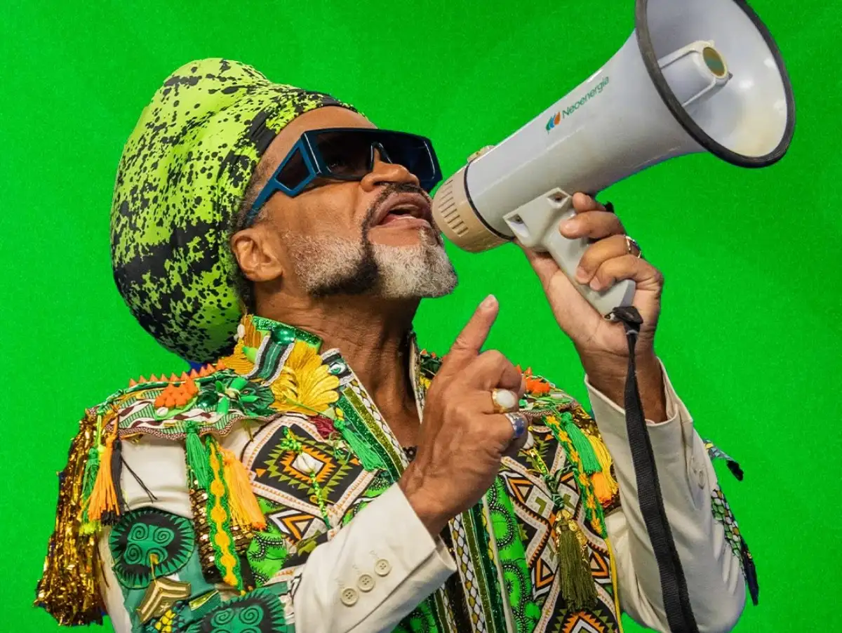 Carlinhos Brown lança nova versão do álbum 'Vibrasil Beats Celebration' no clima da Copa do Mundo 2026