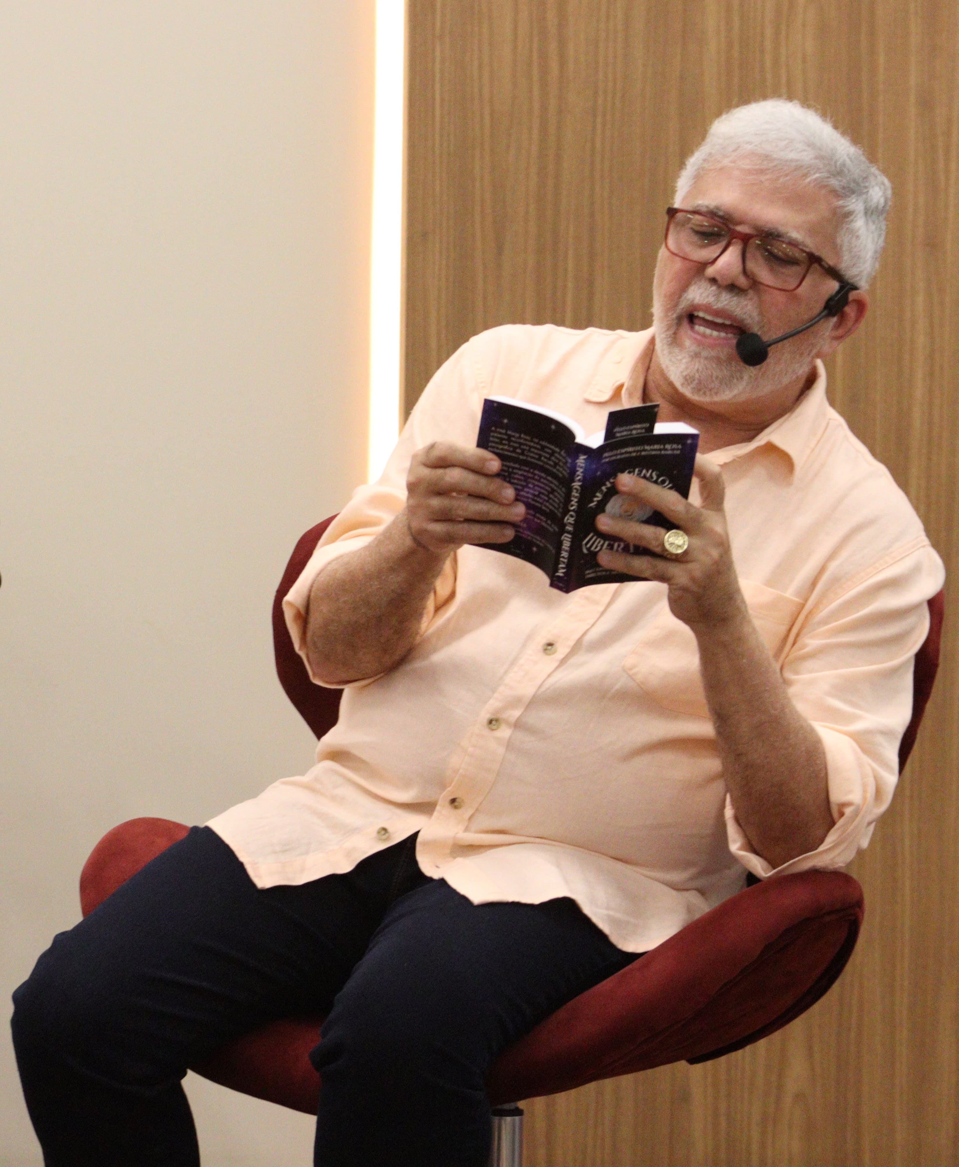 Cidade da Luz celebra 50 anos de mediunidade de José Medrado com jantar especial em Salvador