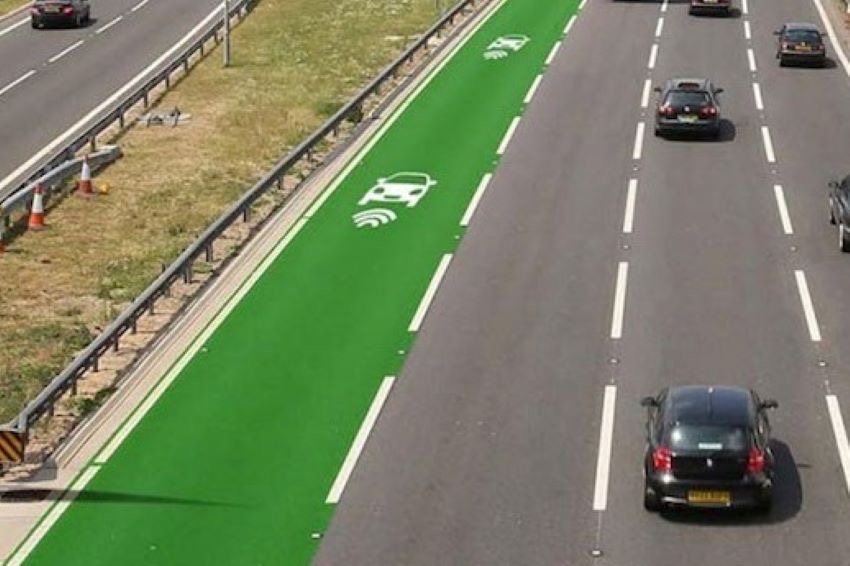 Estrada do futuro: EUA testam rodovias que carregam carros elétricos em movimento