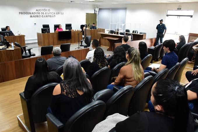 Nome no SPC/Serasa após 5 anos gera direito a indenização por danos morais