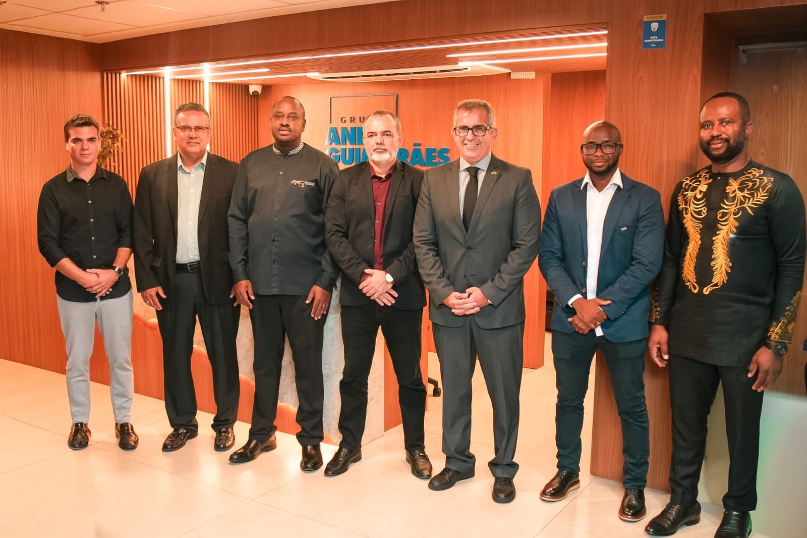 Embaixador de Ruanda e Grupo André Guimarães articulam parcerias