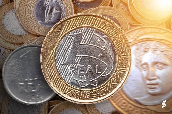 Pressão fiscal: Economistas sobem previsão da inflação e preveem Selic mais alta em 2026