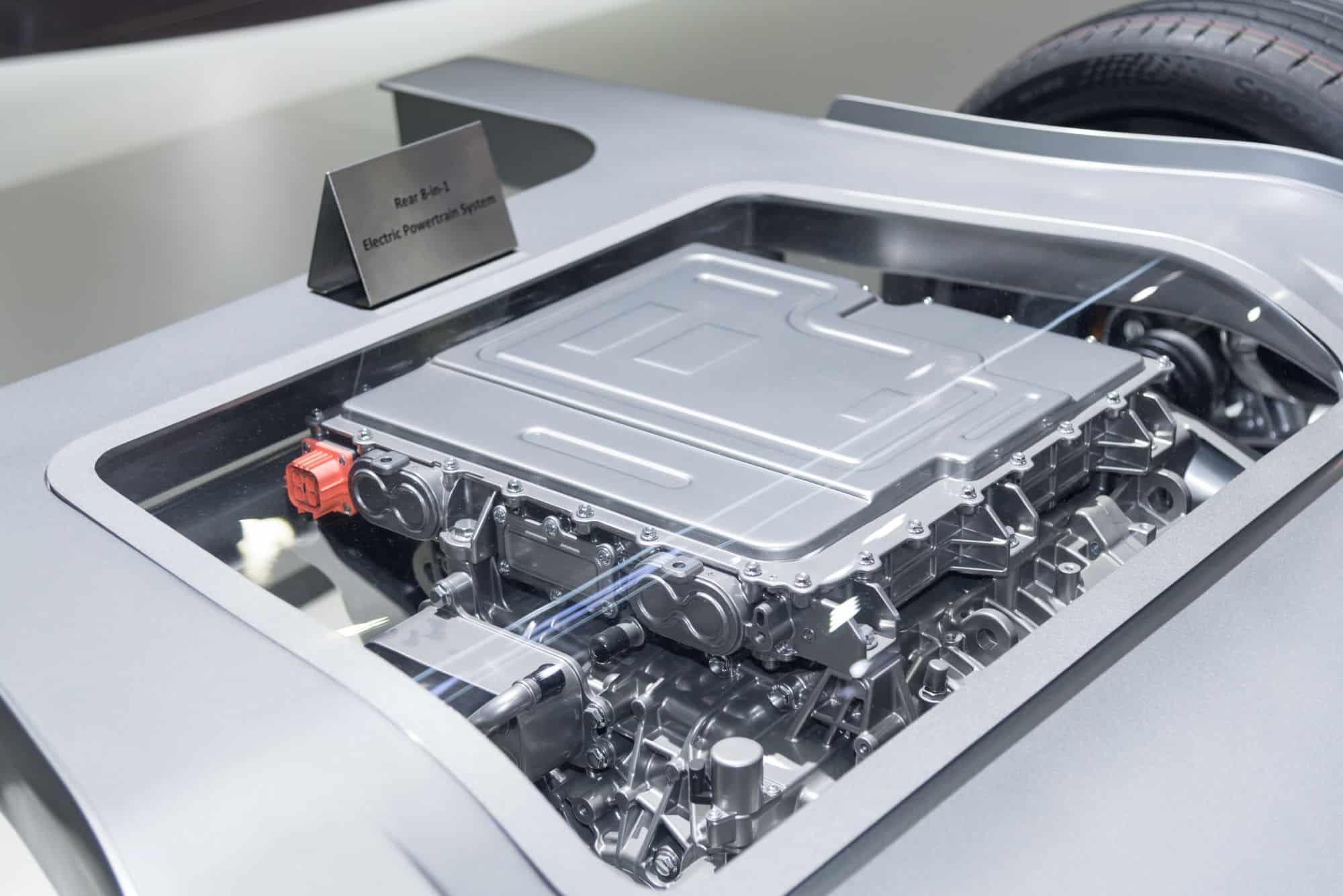 De olho no mercado de energia limpa, BYD anuncia aporte milionário para baterias no país