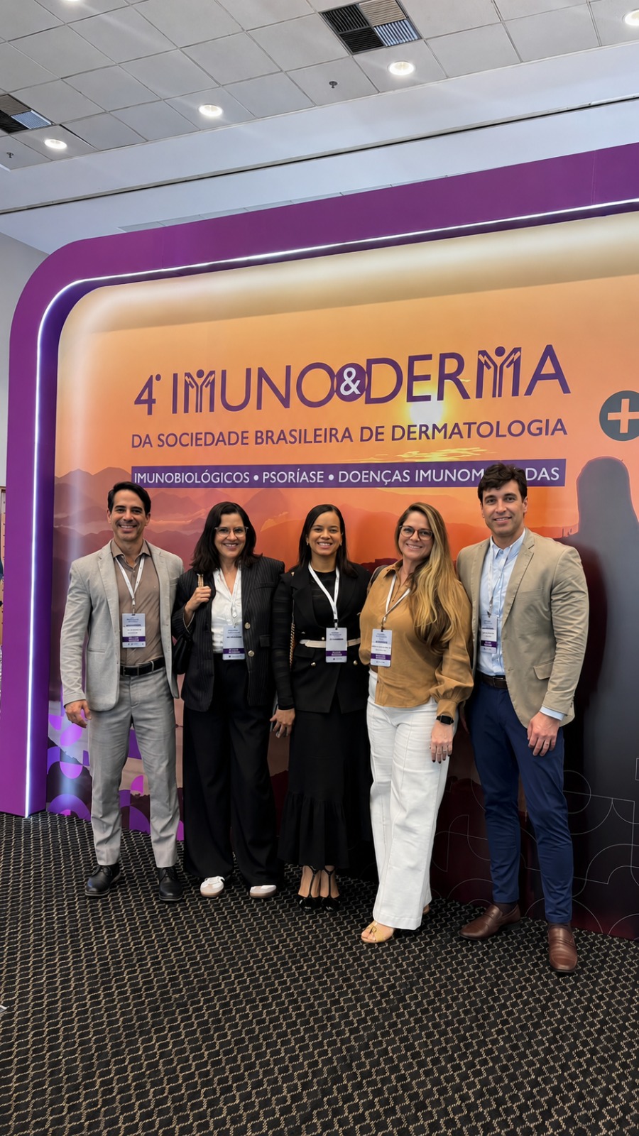 Equipe de dermatologia da Clínica IBIS participa de congressos que discutem avanços no tratamento de doenças inflamatórias da pele
