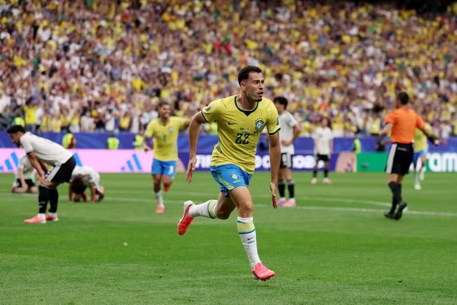 Com gol de Martinelli no fim, Brasil vence o Japão por 2 a 1 e vai às oitavas de final