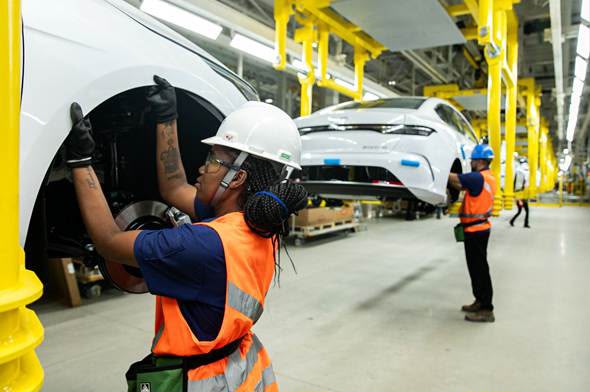 BYD abre seleção exclusiva para alunos do SENAI na Bahia